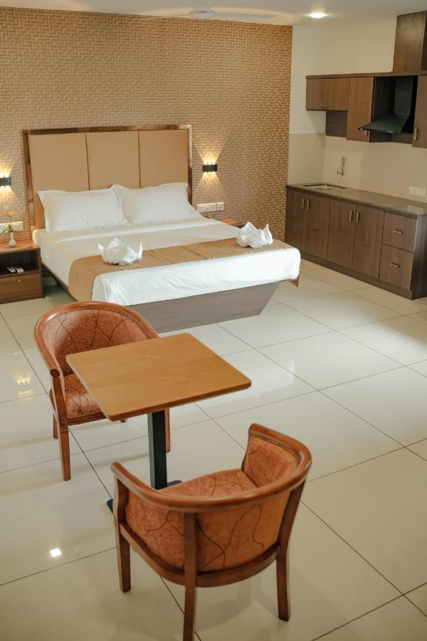 Esquina Residency Hotel Kochi Exterior photo