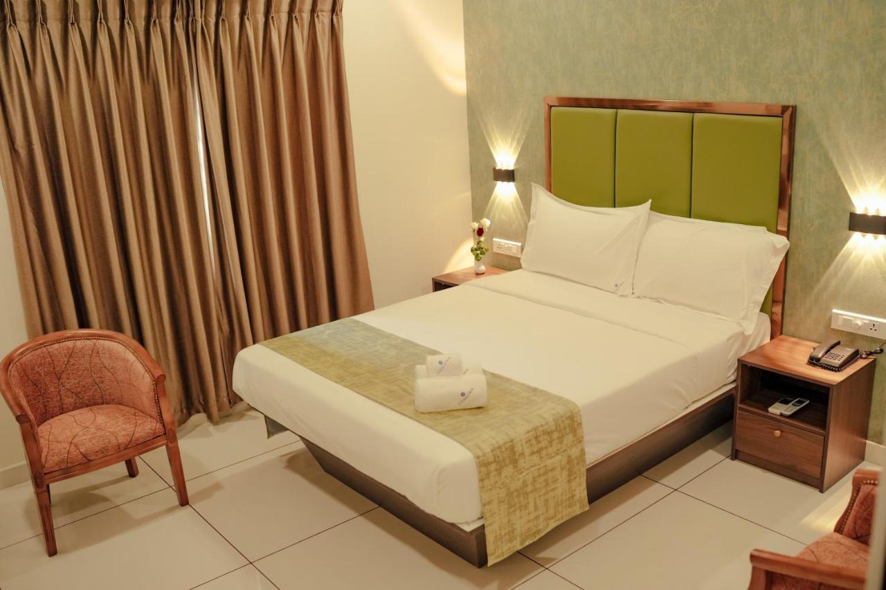 Esquina Residency Hotel Kochi Exterior photo