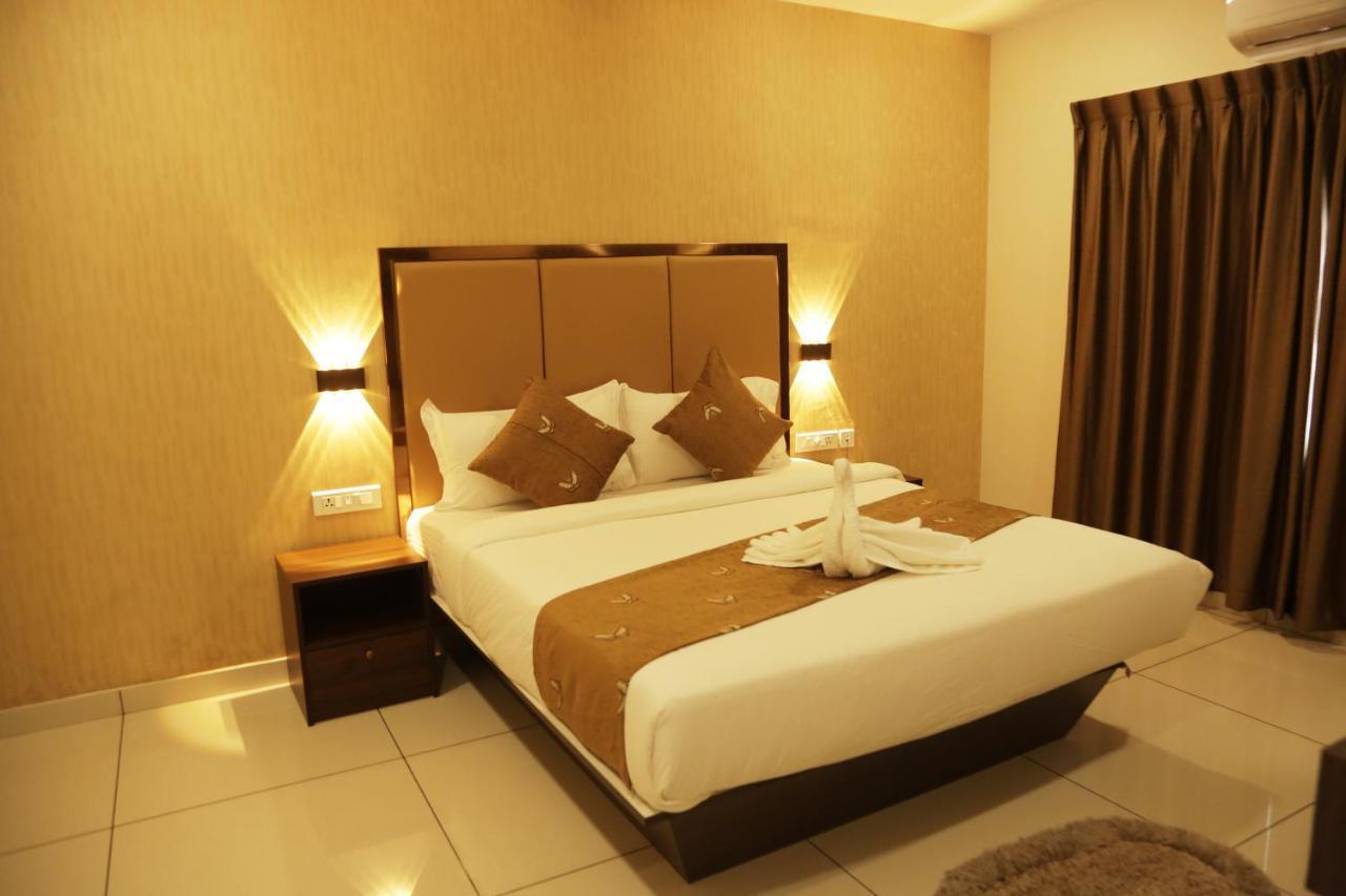 Esquina Residency Hotel Kochi Exterior photo